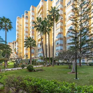 https://apt-torrox-playa-apartamento-torrox-playa-solset.es-andalucia.com